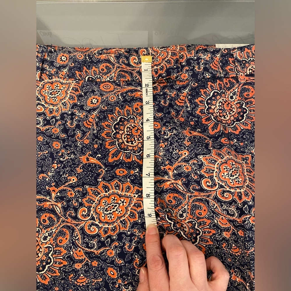 NWT Paisley Print Relaxed Fit Capris - Picture 4 of 11